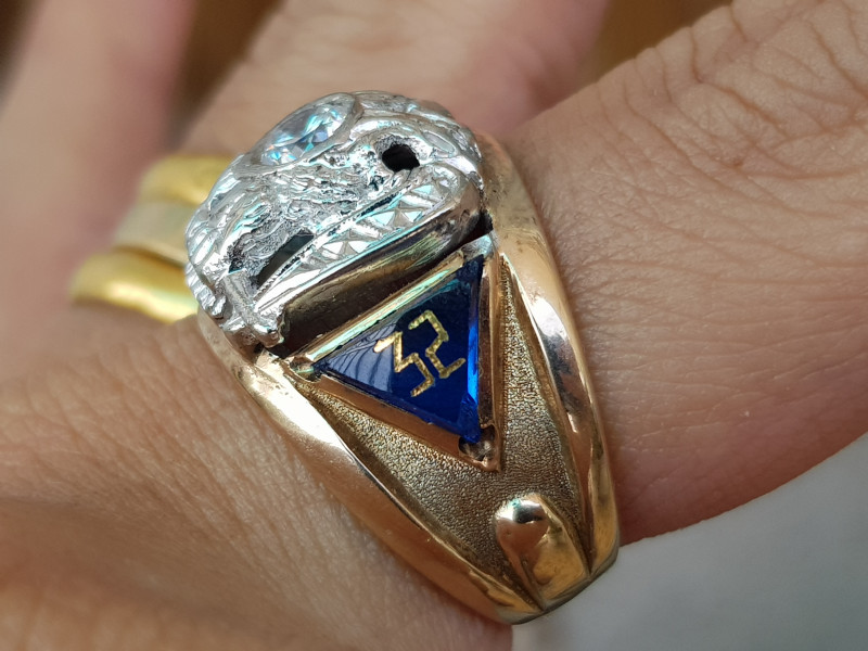 nhẫn mỹ xưa Masonic vàng 10k xoàn Moisante