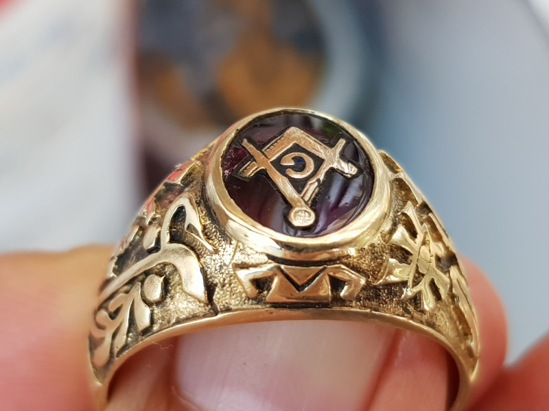 nhẫn mỹ xưa masonic vàng 10k hột đỏ