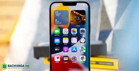 Top 5 điện thoại cao cấp pin trâu nhất tháng 2/2022, iPhone 13 Pro Max 'vô đối'