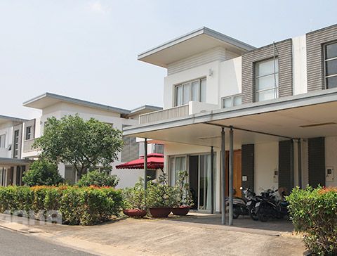 Lắp hệ thống tưới sân vườn cho biệt thự tại khu đô thị Swan Bay Đồng Nai