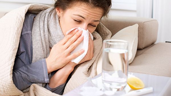 Đừng để những triệu chứng Cúm hành hạ bạn lúc giao mùa.