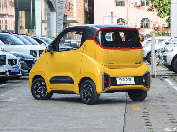 Giá bán Wuling NanoEV 2022 thậm chí rẻ hơn Honda SH tại Việt Nam