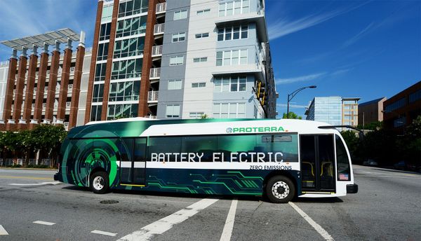 Xe bus điện – phương tiện giao thông công cộng thân thiện với môi trường
