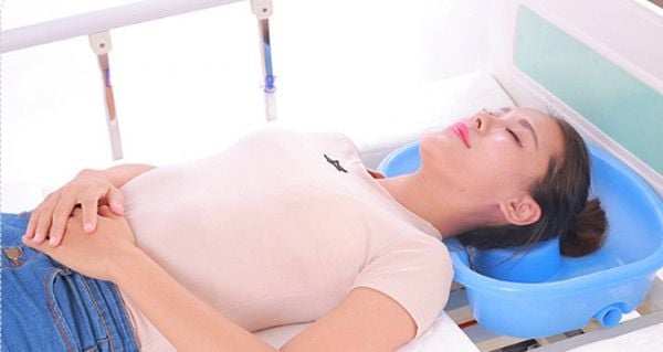 giường bệnh nhân 5 tay quay akiko a85