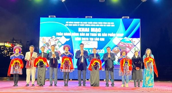 Khai mạc Tuần hàng nông sản an toàn và sản phẩm OCOP năm 2023