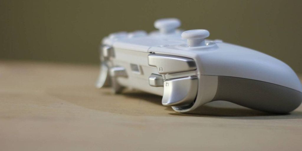 TAY CẦM RAZER RAIJU TOURNAMENT EDITION MERCURY 2019
