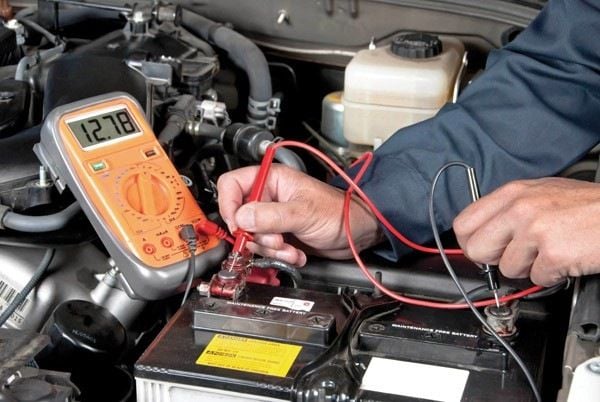 cách đo bình ắc quy 12v