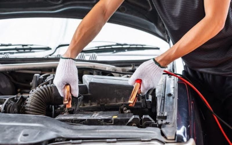Dịch Vụ Cứu Hộ Ắc Quy Ô Tô Nhanh Chóng 24/7, Uy Tín