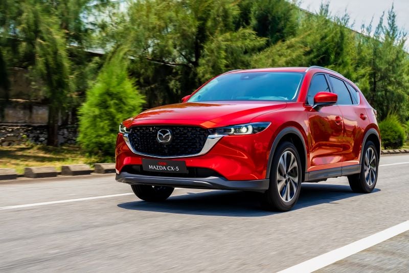 Thay ắc quy ô tô Mazda CX5 chính hãng