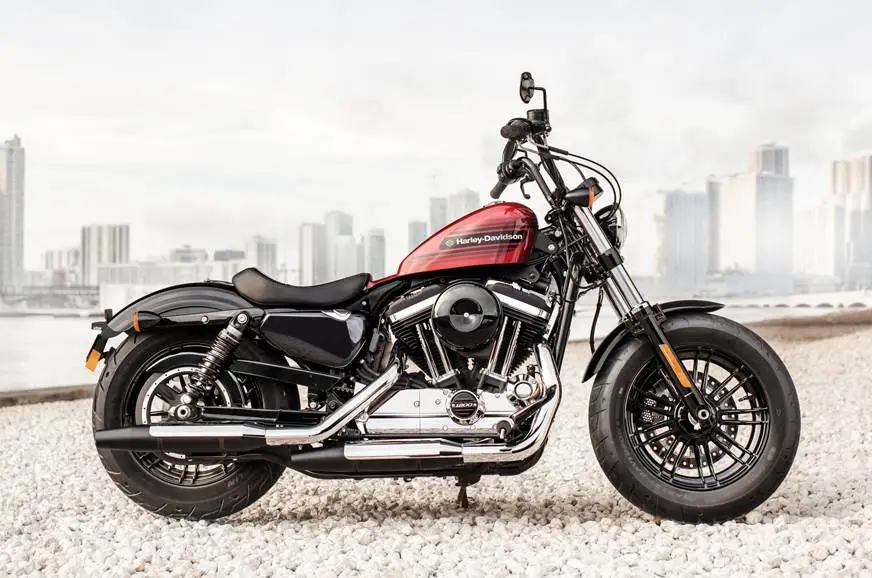 Bình Ắc Quy Xe Harley Davidson Iron 1200 Chính Hãng