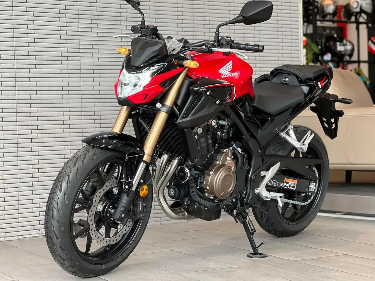 Ắc Quy Xe Honda CB500F - Loại Thay Thế Tốt Nhất ?