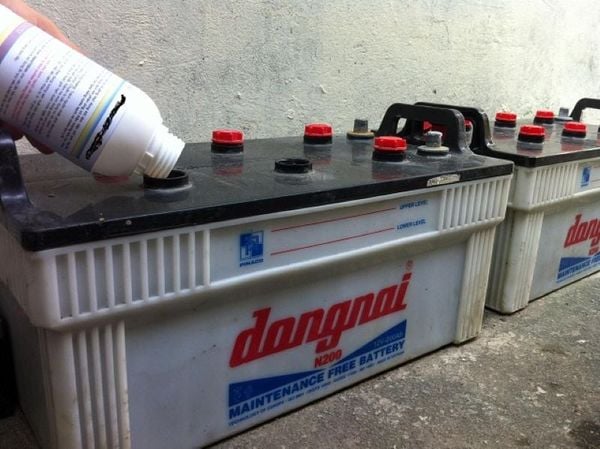 Cách phục hồi ắc quy bị chai hiệu quả - Phục hồi bằng dung dịch PowerBatt