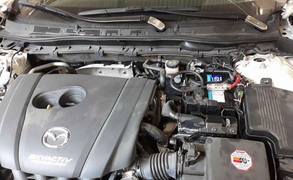 thay ắc quy ô tô mazda cx5
