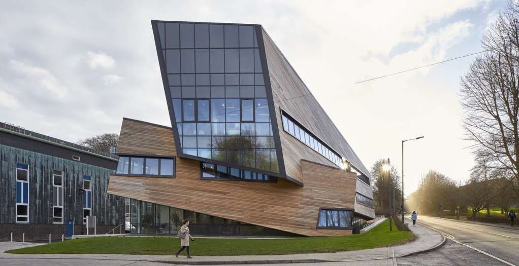 Ogden Centre là một dự án tiêu biểu trong sự nghiệp thiết kế kiến trúc của Studio Libeskinds