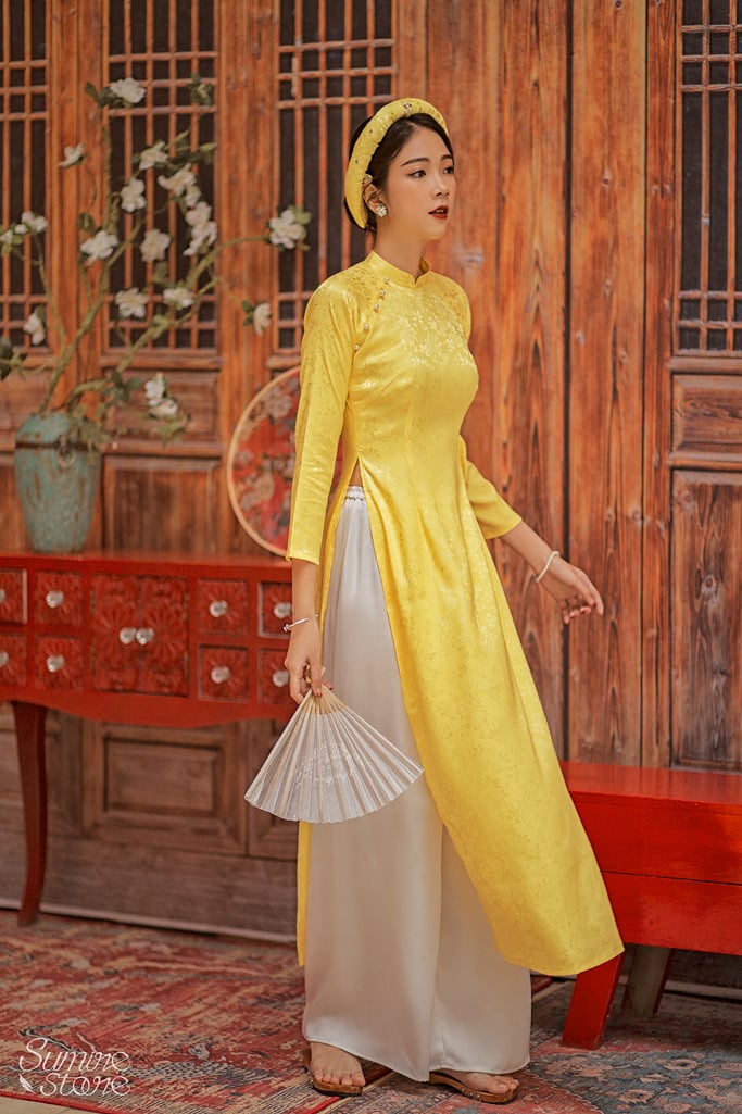 Nhung 7 biên màu vàng mơ - Vải Gấm Cao Cấp Sài Gòn | Facebook