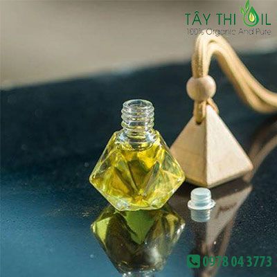 một số lưu ý khi sử dụng tinh dầu treo xe 4