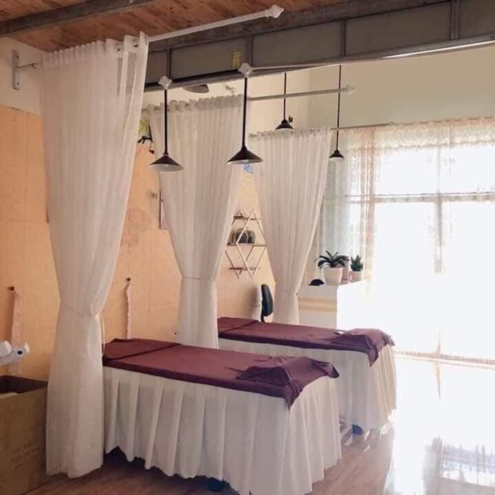 Lắp đặt đơn giản hơn với rèm spa