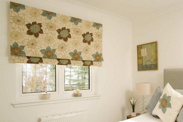 Rèm Roman phù hợp cho cửa sổ phòng ngủ nhà bạn