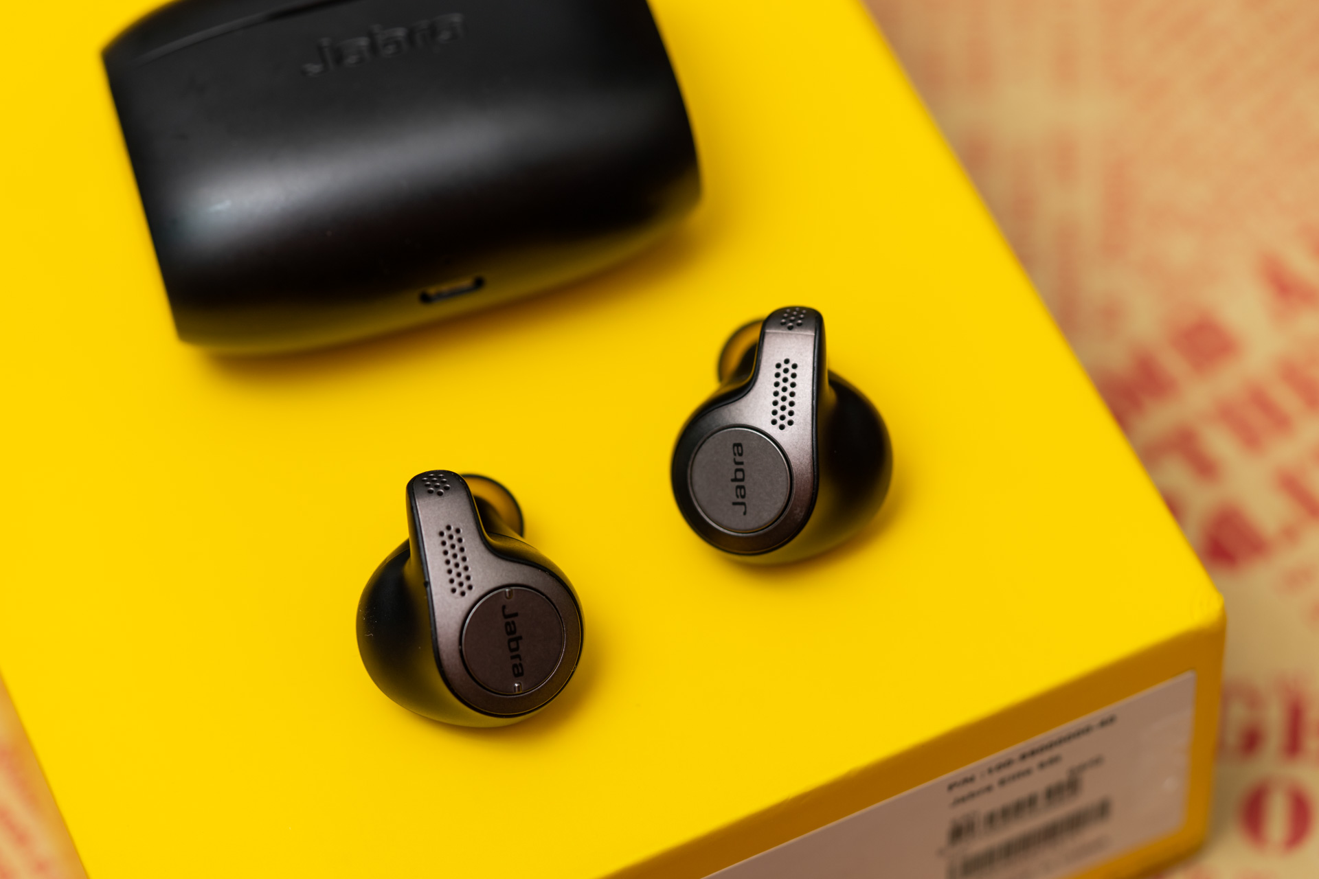 Đánh giá Jabra Elite 65t, Đối thủ năng 