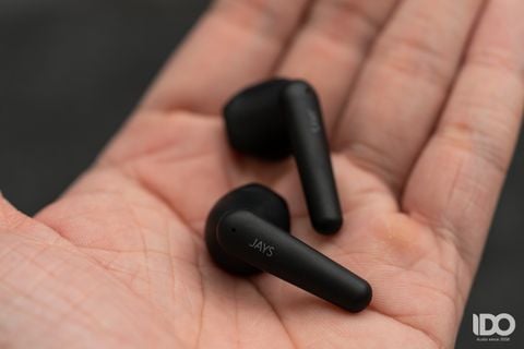 Đánh giá Jays t-Six: Một cặp tai nghe ear-bud đơn giản từ hãng âm thanh Thụy Điển