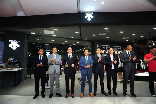 ANTA SPORTS REACHES NEW MILESTONE WITH OPENING OF FIRST DESCENTE STOR