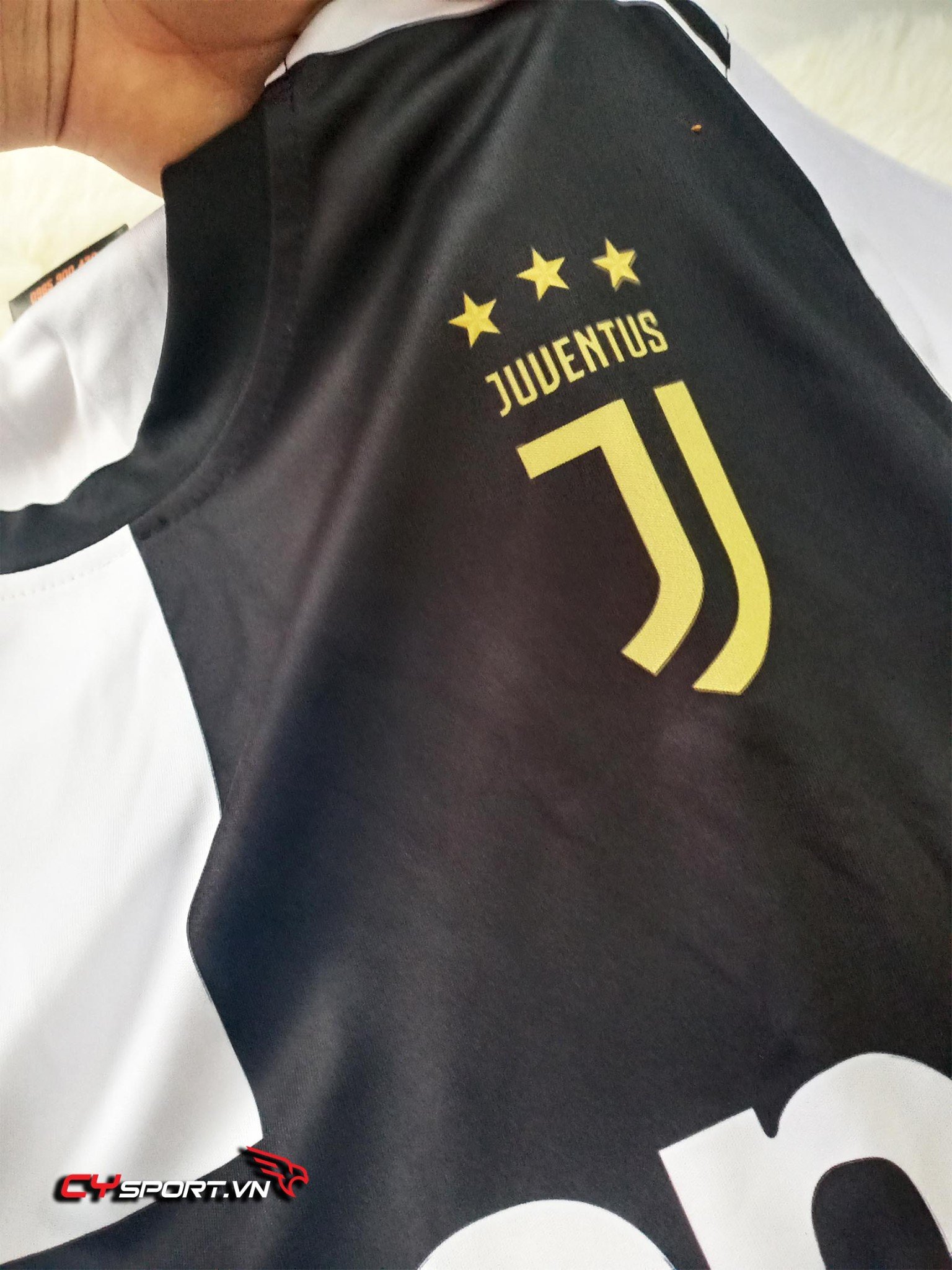 Mẫu Áo Bóng Đá Thiết Kế Dành Cho Fan Juventus – Đồng Phục Thể Thao Thiết Kế