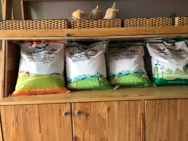 Gạo Vinh Hiển cung cấp gạo sạch cho cửa hàng gạo Bình Tân
