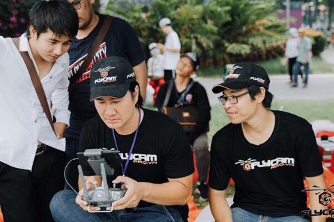 le-hoi-flycam-tai-dam-sen-30-04-01-05