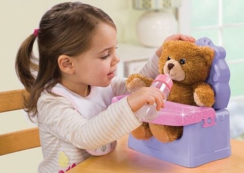 4 lợi ích tuyệt vời mà gấu bông teddy mang lại cho trẻ
