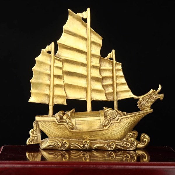  Mô hình Thuyền buồm phong thủy bằng đồng - thuận buồm xuôi gió - Đồng Phong Thủy