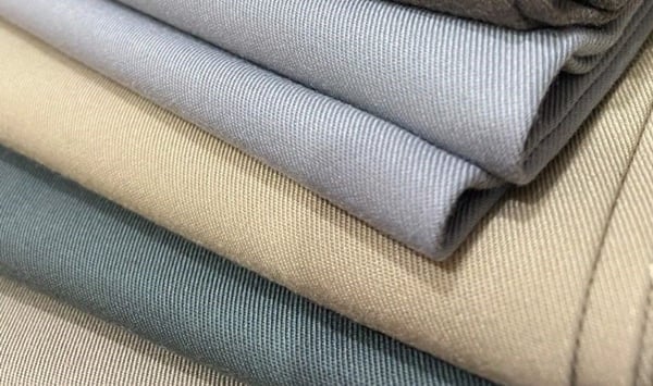 Vải Kaki Polyester là gì? Ưu nhược điểm, phân loại và ứng dụng
