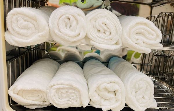 lợi ích khăn nóng trong massage