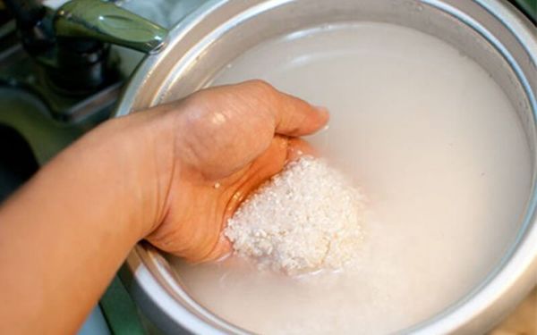 cách khử mùi hôi khăn tắm