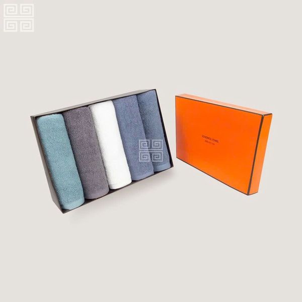 quà tặng chia tay sếp nữ