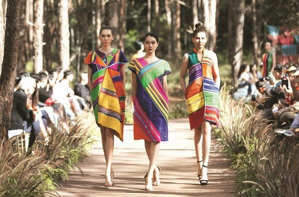 vải thổ cẩm