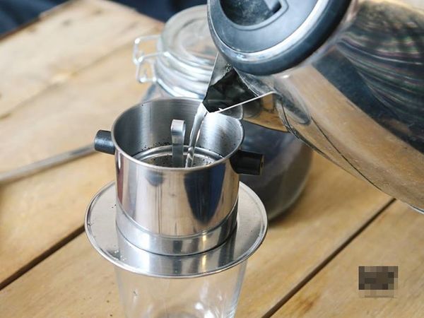 Pha cafe phin bằng máy pha cafe chuyên nghiệp: giải pháp kinh doanh hiệu quả 2