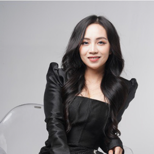 Ms. Đặng Bích Hồng