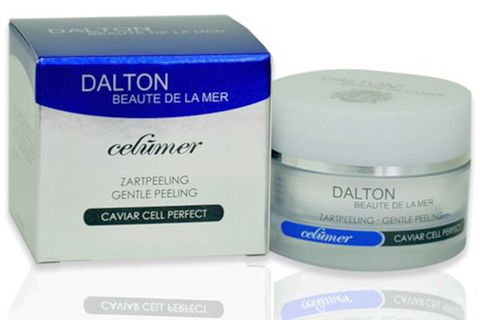 Celumer Caviar Smoothing Exfoliating Scrub của Dalton