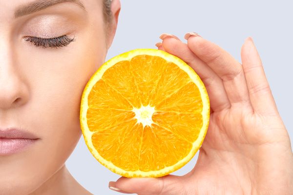 vitamin C đẩy lùi lão hóa