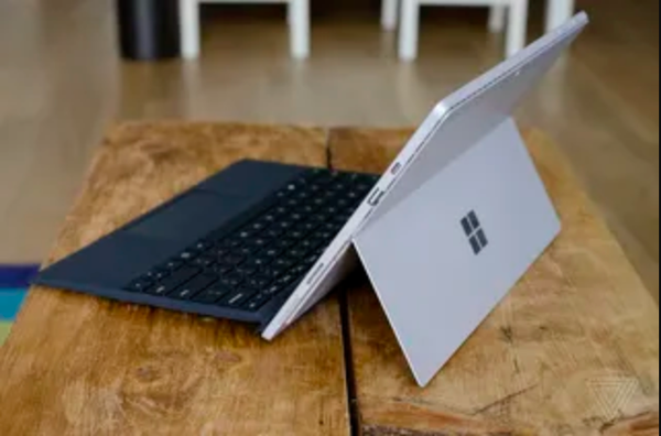 Review Surface Pro 7 Plus