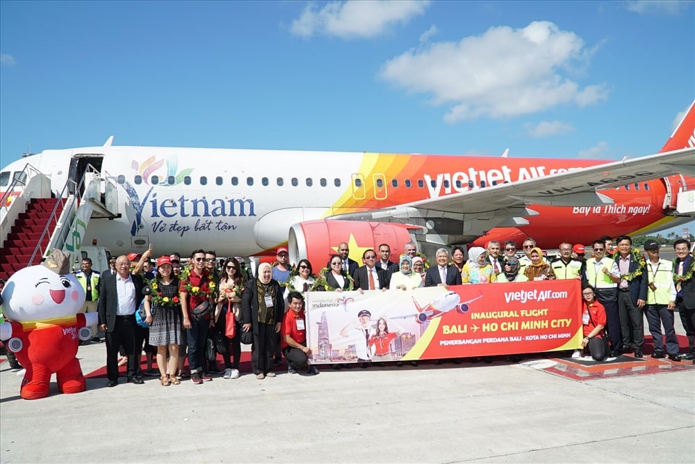 Đoàn du lịch Bali Indonesia check in cùng chuyến bay TPHCM - Bali