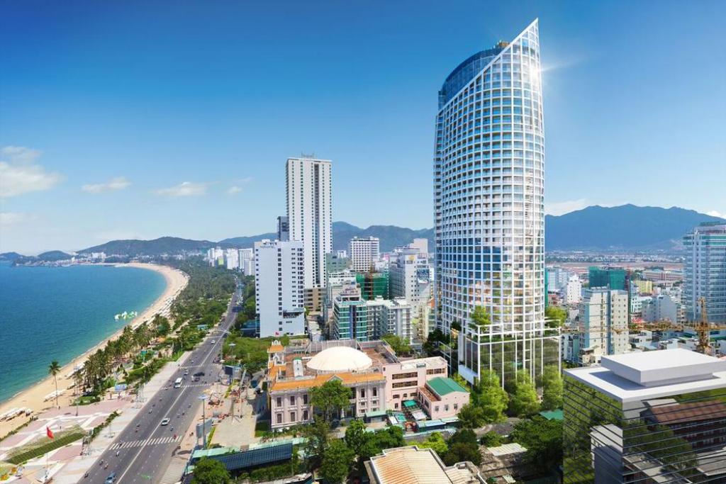 Nha Trang với những toà nhà cao tầng hiện đại bên bờ biển xanh cát trắng