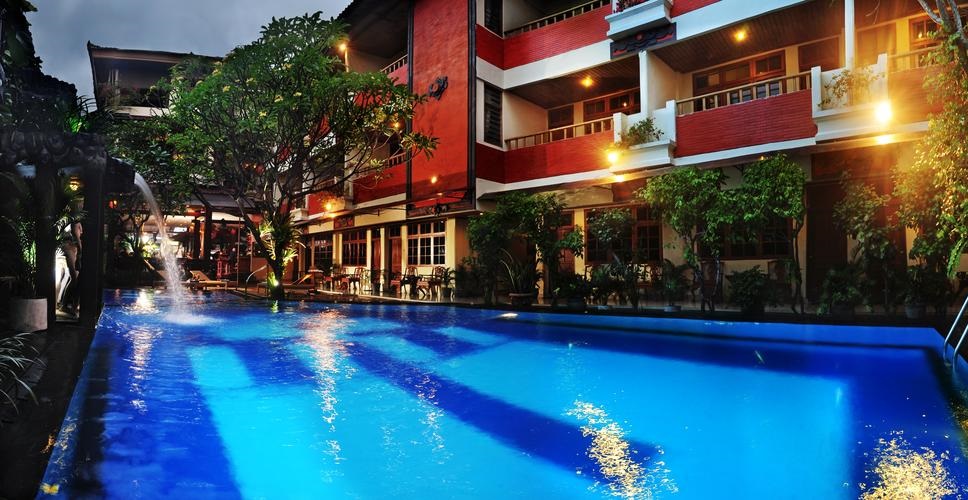View hồ bơi tại khách sạn Green Garden Hotel - Bali