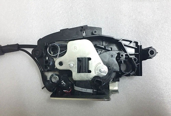 Cửa hít tự động cho xe Hyundai Tucson