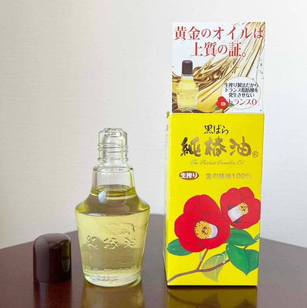 Tinh dầu hoa trà KUROBARA 47ml