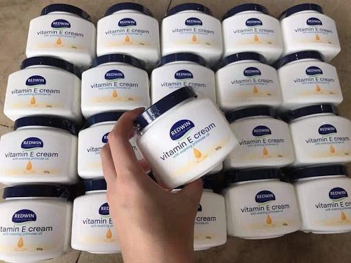 Kem dưỡng da mềm mịn Redwin Vitamin E Cream 300g Úc - Siêu dưỡng ẩm, ngăn ngừa nếp nhăn hiệu quả 3 Redwin vitamin e cream