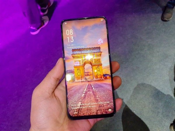 Oppo F11 Pro màn hình