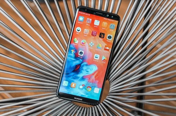 huawei-nova-2i-thiet-ke