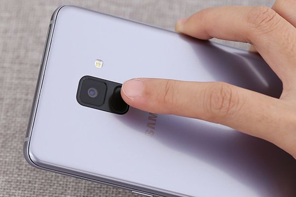 samsung-a8-plus-bao-mat
