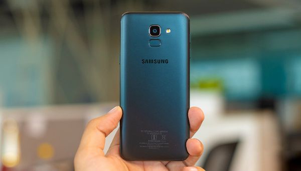 samsung-galaxy-j6-thiet-ke